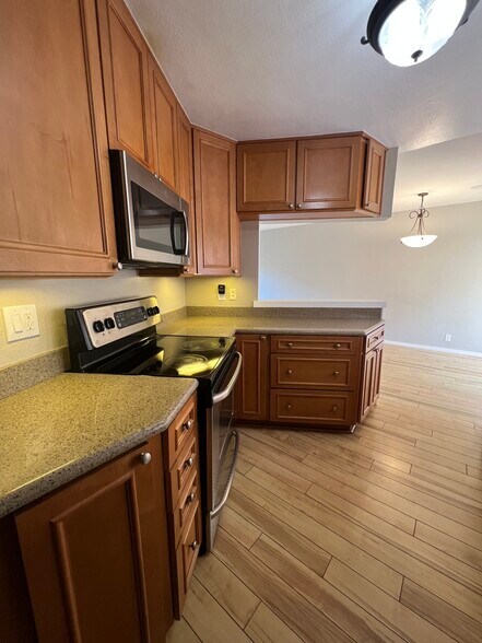 Building Photo - 8316 Via Sonoma