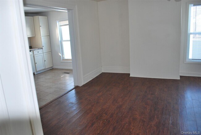 Building Photo - 22 Dekay Rd