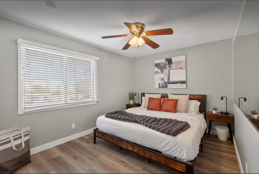 Building Photo - 7845 E Valley Vista Dr