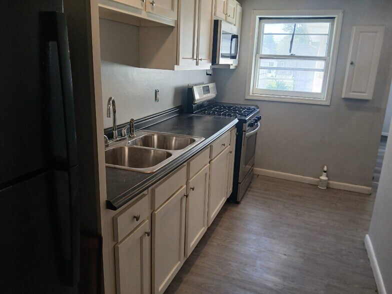 Kitchen - 1333 1st Ave