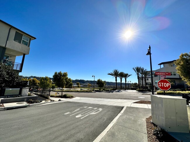 Building Photo - Brand New Townhome Overlooking Mission Valley