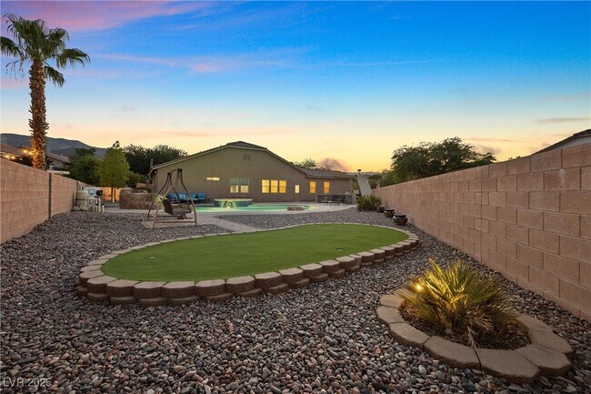 Building Photo - 10381 Pilot Mountain Ct