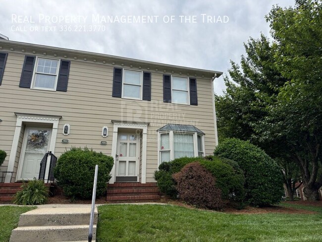 Building Photo - 1100 Yellowbell Pl