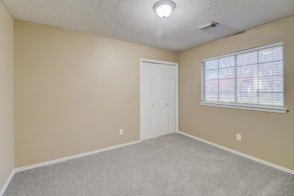 Building Photo - 722 Austin Dr