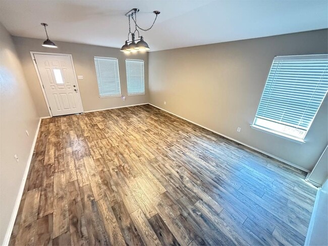 Building Photo - 317 McCarthur Dr