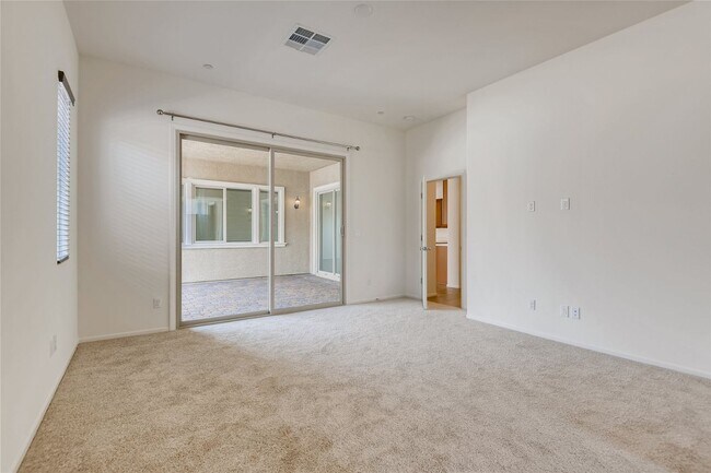Building Photo - GORGEOUS SINGLE-STORY HOME WITH OPEN FLOOR...