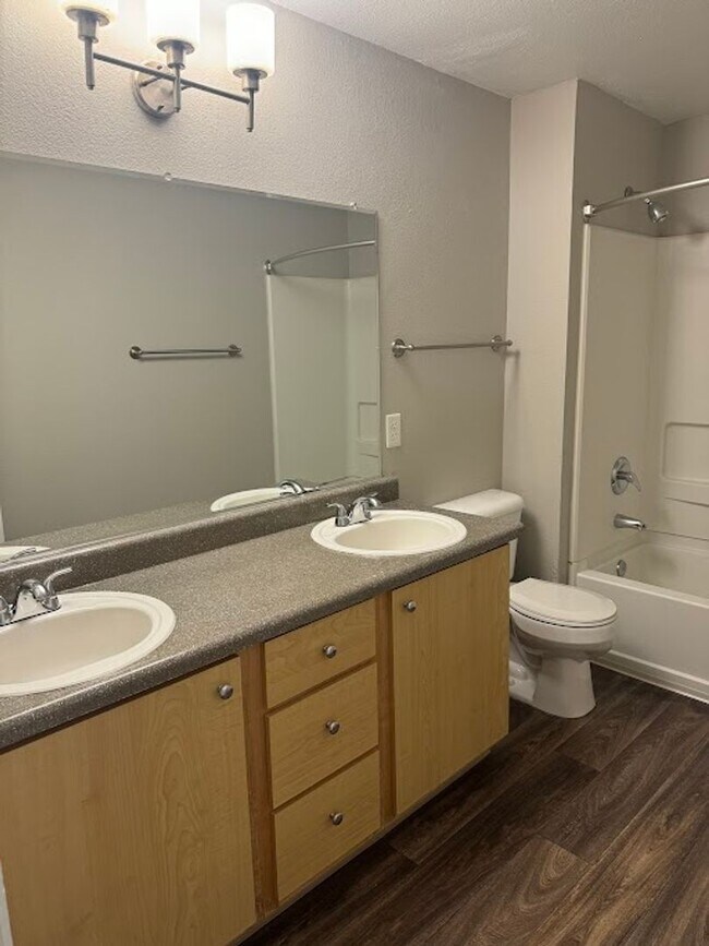 Building Photo - The ideal space to balance life, work and play.