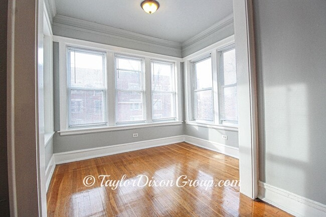 Building Photo - 6607 S Greenwood Ave