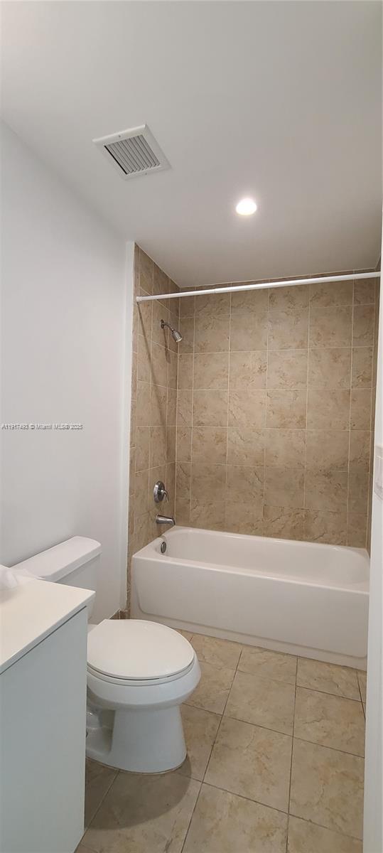 Building Photo - 111 E Flagler St