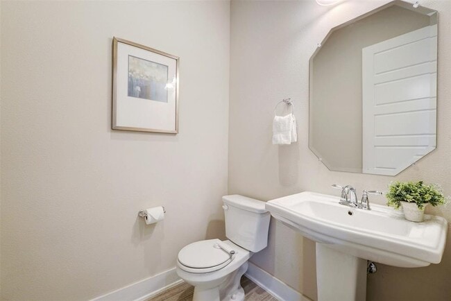 Building Photo - 1603 Arcilla St