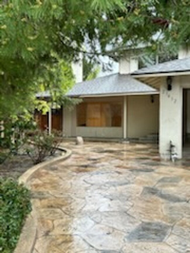 Building Photo - Spacious 5 Bedroom in Mission Viejo!