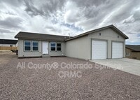 Building Photo - 692 E Hahns Peak Ave