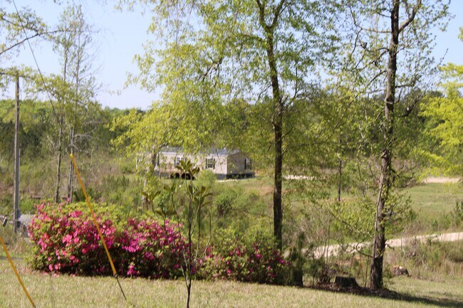 Building Photo - 818 W Grantville Rd