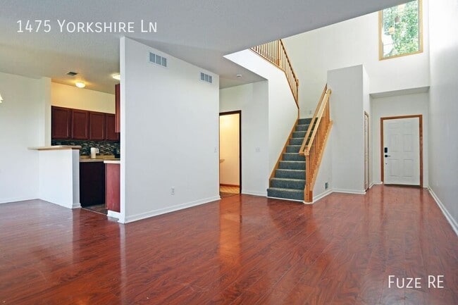 Building Photo - 1475 Yorkshire Ln