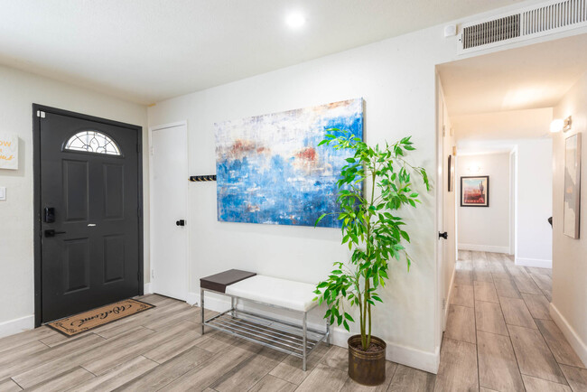 Building Photo - 3502 E Crocus Dr