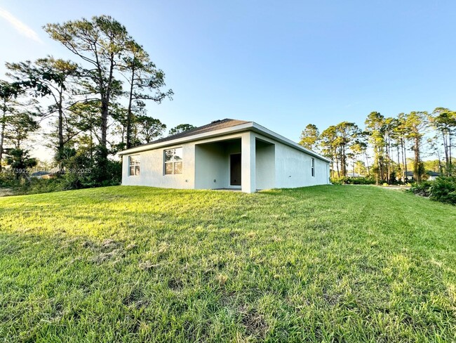 Building Photo - 8047 Marsh Cir