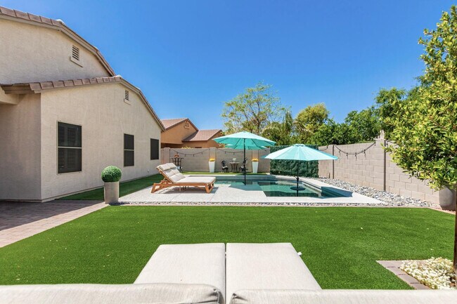 Building Photo - 11810 W Villa Chula Ln