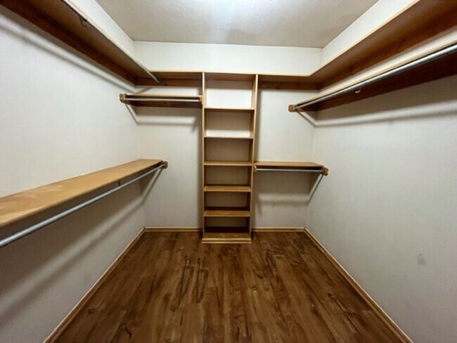 Building Photo - 8104 Eagle Cir