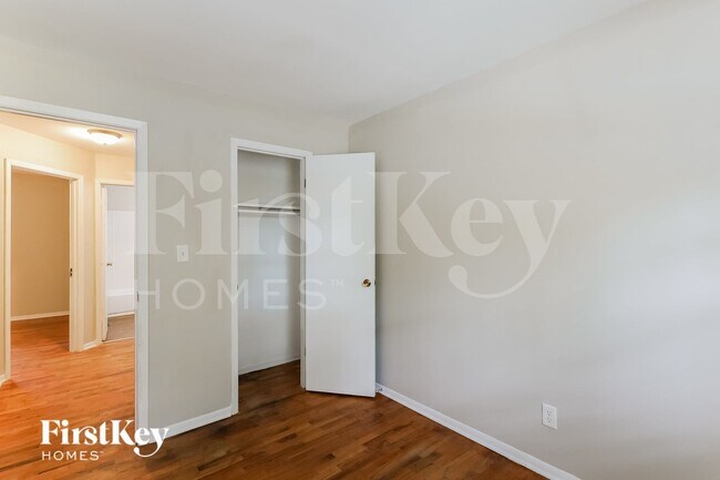 Building Photo - 3618 Ferncliff Ave