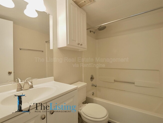 Building Photo - 637 Buoy Ln