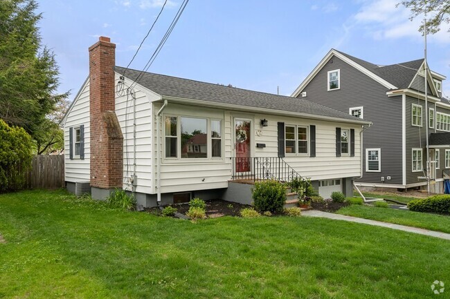 Building Photo - 41 Rublee St