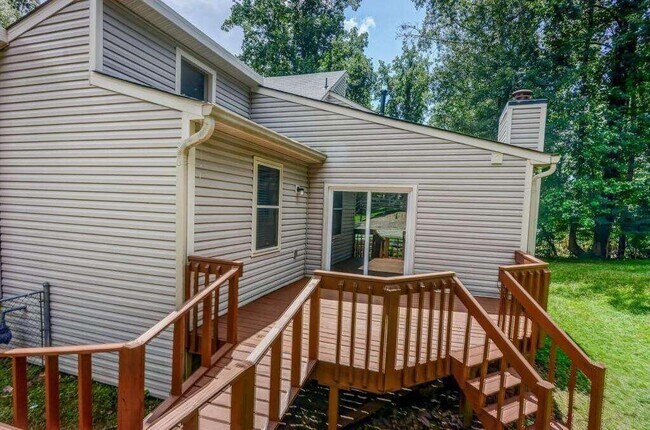 Building Photo - 4909 O'Flaherty Ct SW