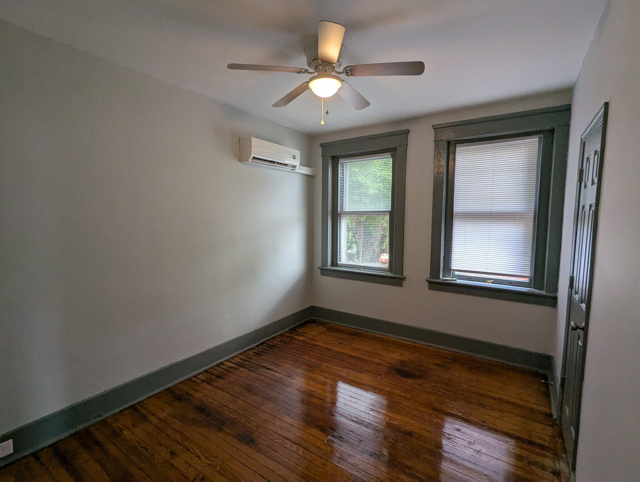Building Photo - 2914 Idlewood Ave