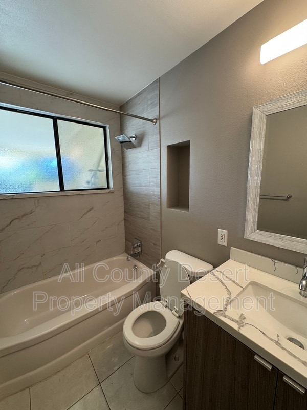 Building Photo - 70181 Sun Valley Dr