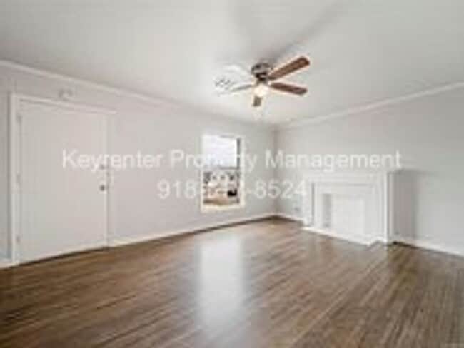 Building Photo - Updated 2 Bed 1 Bath Rental Home Tulsa