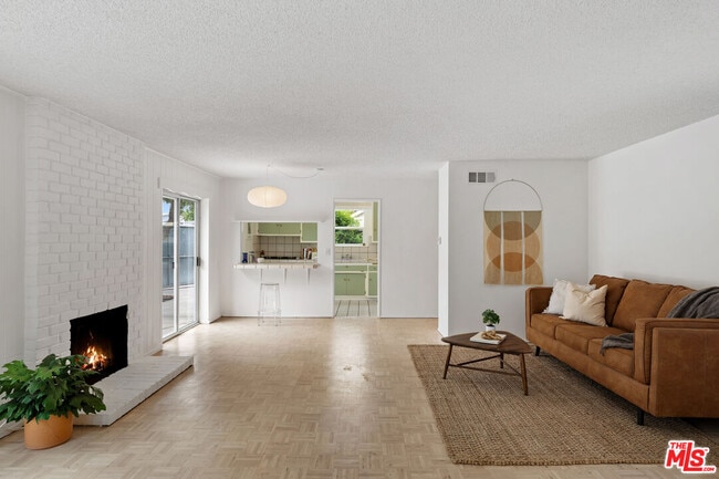 Building Photo - 22736 Cantlay St