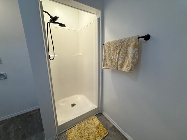 Building Photo - 152 Rea St