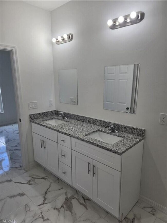Building Photo - ASK US ABOUT FREE RENT!! NEW CONTRUCTION 2...