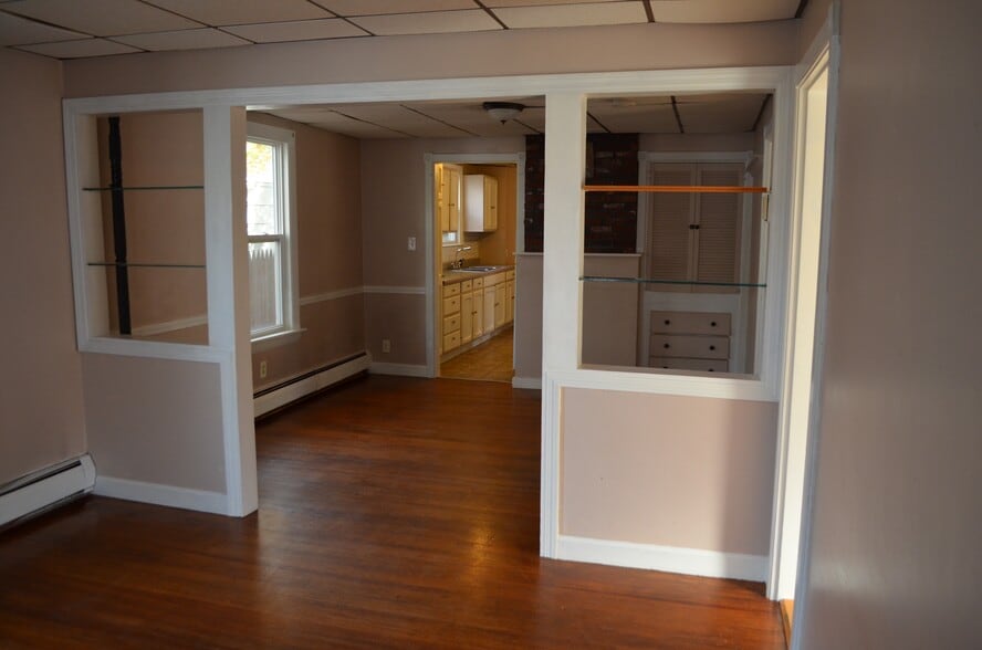 Building Photo - 10 Harborview Ave