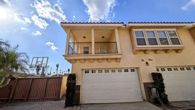 Building Photo - 1126 N Euclid St