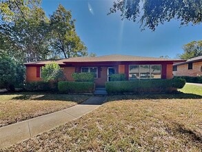 Building Photo - 836 Misty Glen Ln