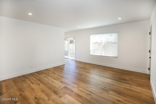 Building Photo - 5383 Felicia St