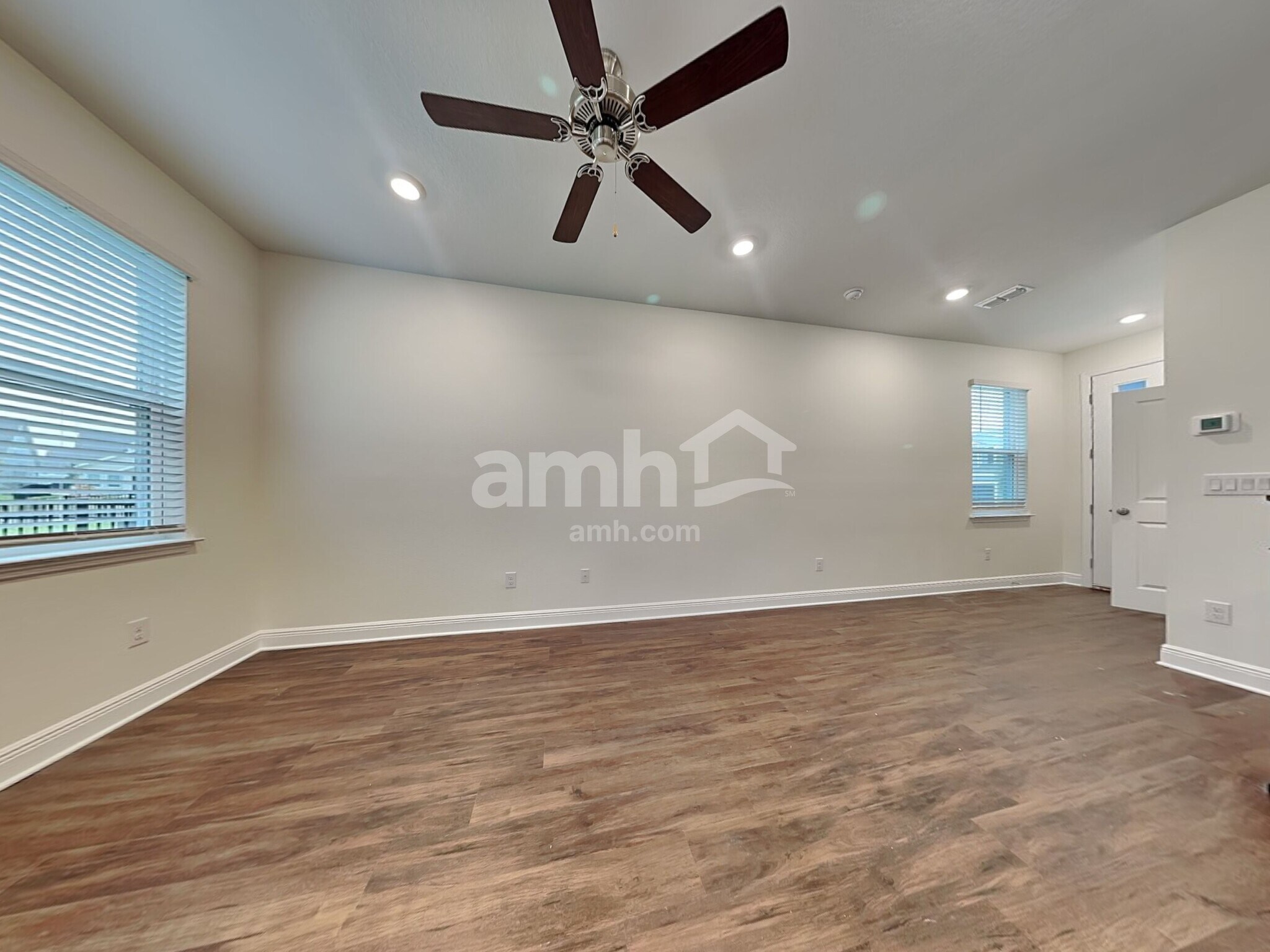 Building Photo - 27333 St Andrews Ave