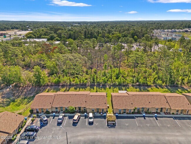 Building Photo - 7124 Barclay Ave