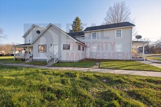 Building Photo - 6256 Wayland Rd