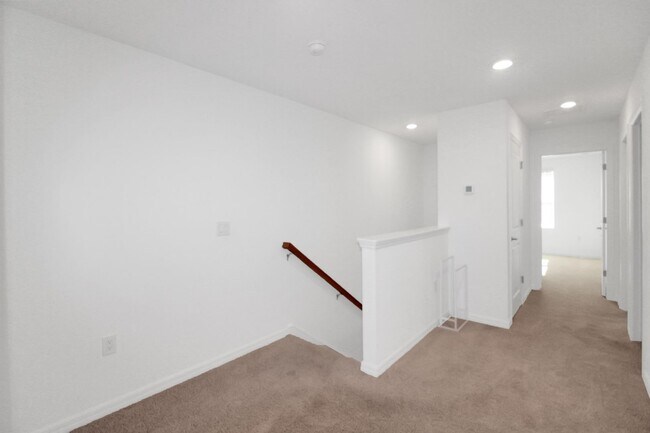 Building Photo - Palmero Annual Townhouse for Rent