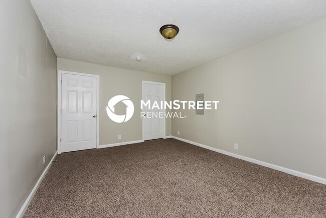 Building Photo - 4 Bedroom Pet-Friendly Home in Madison, TN with Main Street Renewal