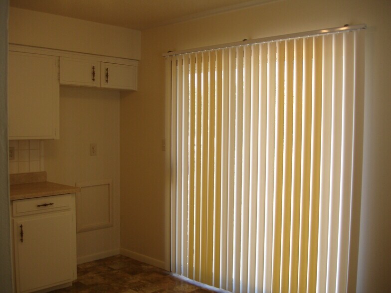 Kitchen Patio Door - 7101 N Park Ave