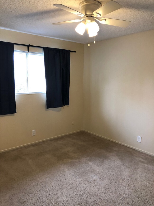 Building Photo - Lovely 3 bedroom/2 bathroom home in East Davis -$500 OFF FIRST MONTH'S RENT!!!