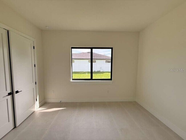 Building Photo - 10426 Live Oak Rd