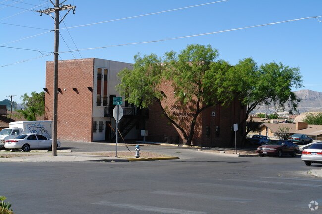 Building Photo - Alborada