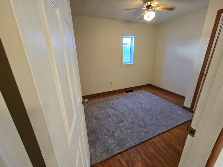 Bedroom N - 836 Oak Hill Rd