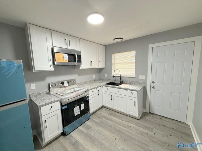 Building Photo - 3606 Mc Vay St SW