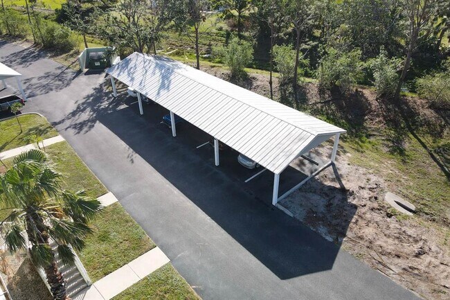 Building Photo - 8050 Memory Ln