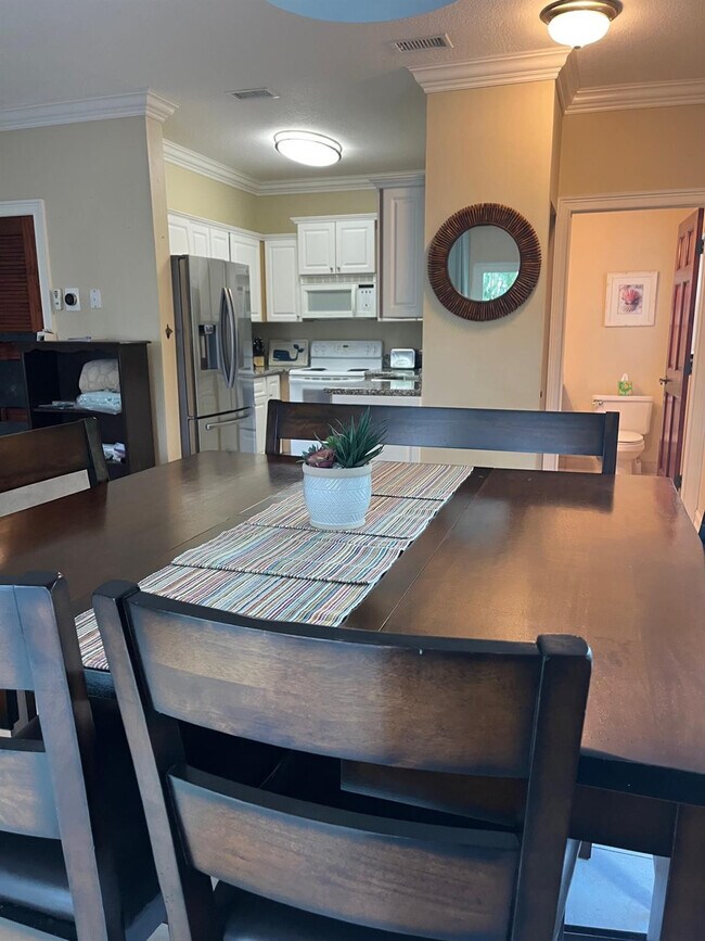 Building Photo - 1948 NE 2nd St