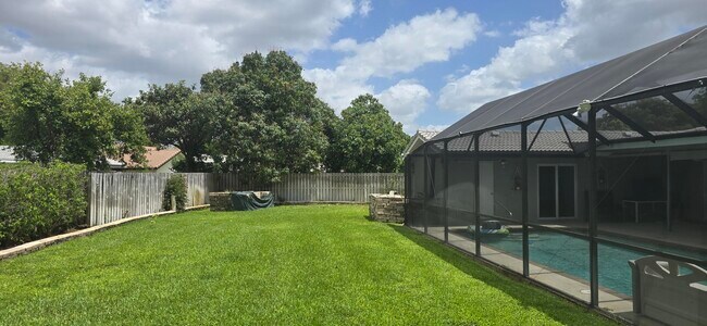 Building Photo - 288 NW 89th Ave